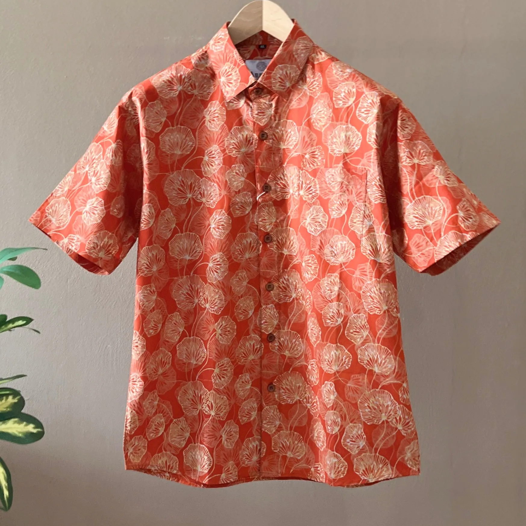 Batik Men's Short Sleeve Shirt