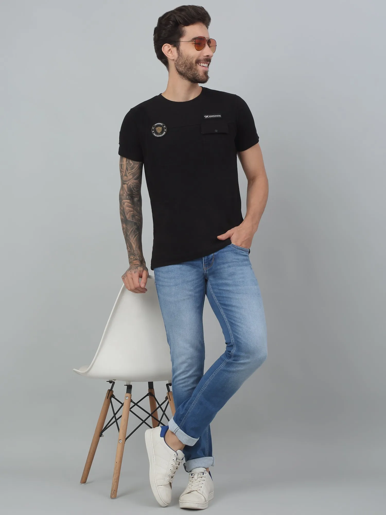 Cantabil Black Solid Round Neck Half Sleeve T-Shirt For Men