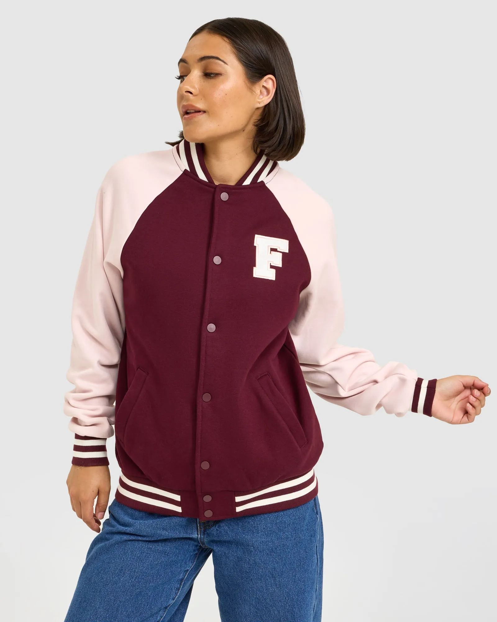 Trendy Unisex Varsity Jacket with Cozy Fleece Lining and Stylish Contrast Sleeves