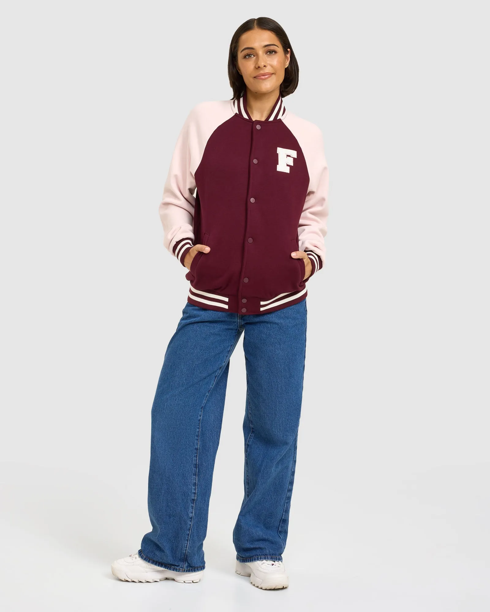 Trendy Unisex Varsity Jacket with Cozy Fleece Lining and Stylish Contrast Sleeves